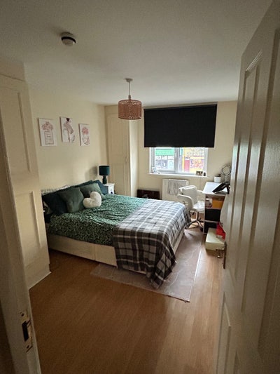 Double room-own bathroom-pet friendly Main Photo
