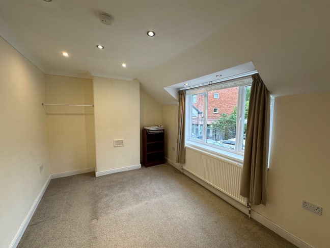 Double Room to Rent BS2 Main Photo