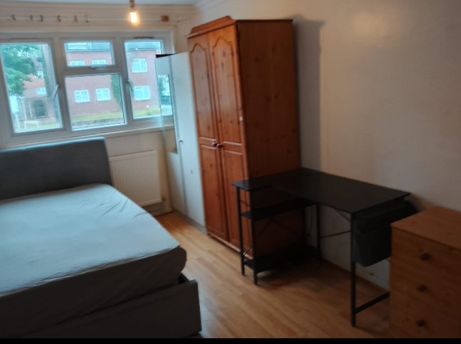 A double bed  Main Photo