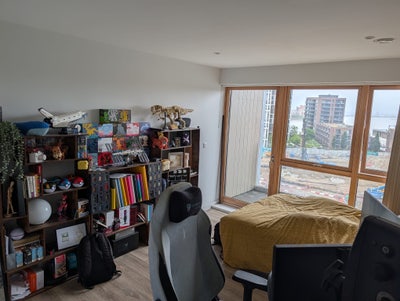 Spacious double room available in Woolwich Main Photo