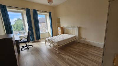 Two Lovely Rooms Available in a Friendly Flat Main Photo