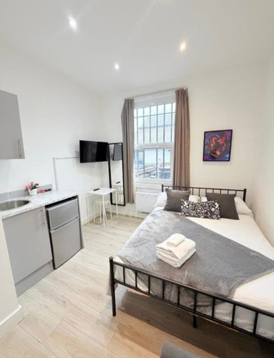 ✨🏡  Self-Contained Studios to Let in Holloway Main Photo