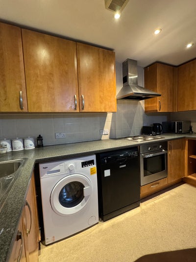 3 Bedroom near Chadwell Heath Main Photo