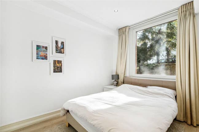 Ensuite in Central Notting Hill Main Photo