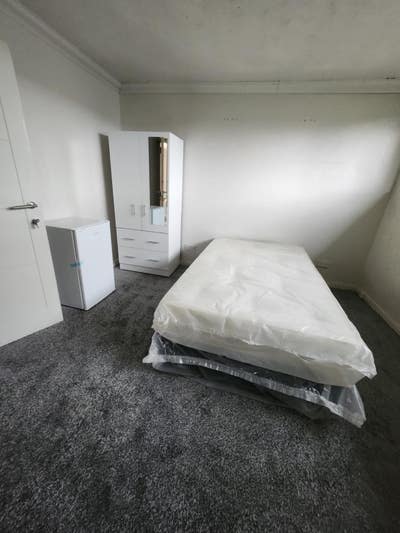 5 Double Rooms Available – Basildon (SS15 5EJ) Main Photo
