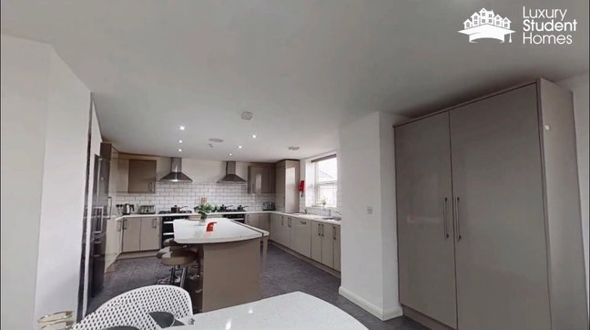 Urgent Tenancy Takeover in Smithdown  Main Photo