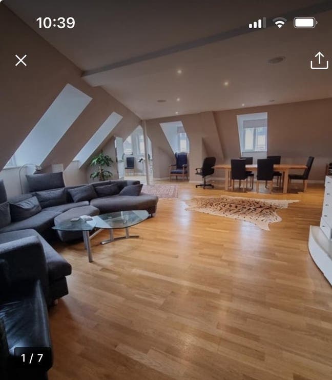 Double Room in 2500 sqft Top-Floor Mansion Flat Main Photo