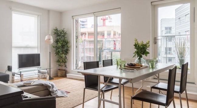 Gorgeous canal side one bed flat, Dalston  Main Photo