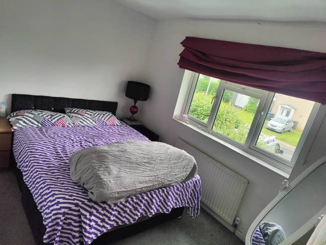 Bright, cozy, spacious fully furnished room!! Main Photo