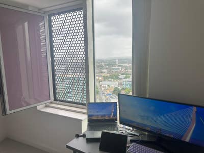 Large Ensuite Room in Stratford 2B2B Flat Main Photo