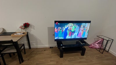 Spacious Double Room Available in Friendly Flat Main Photo