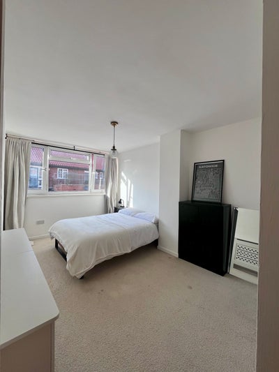 2 Rooms for 1 Person | Short Let (1-3 months)  Main Photo