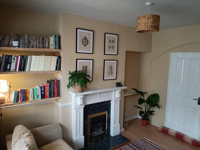 Spare room available in house close to centre Main Photo