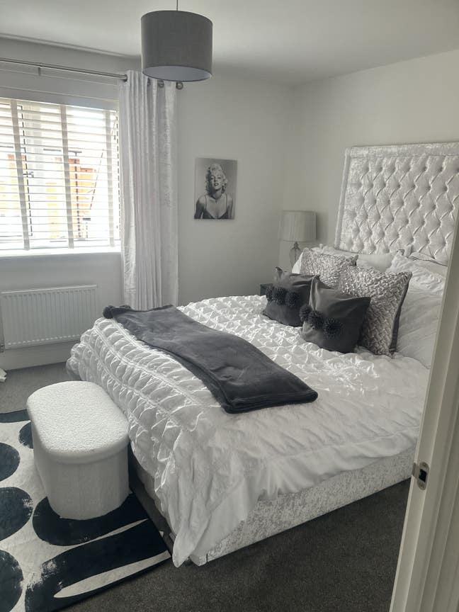Double Room to rent in a friendly home Main Photo