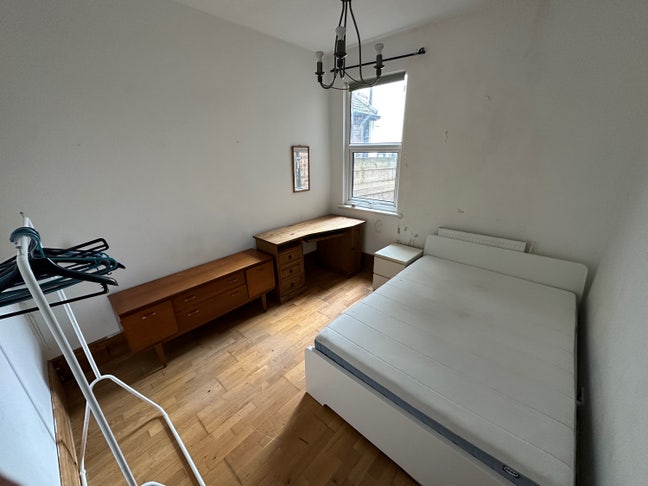 SUBLET Double room in Leytonstone Main Photo