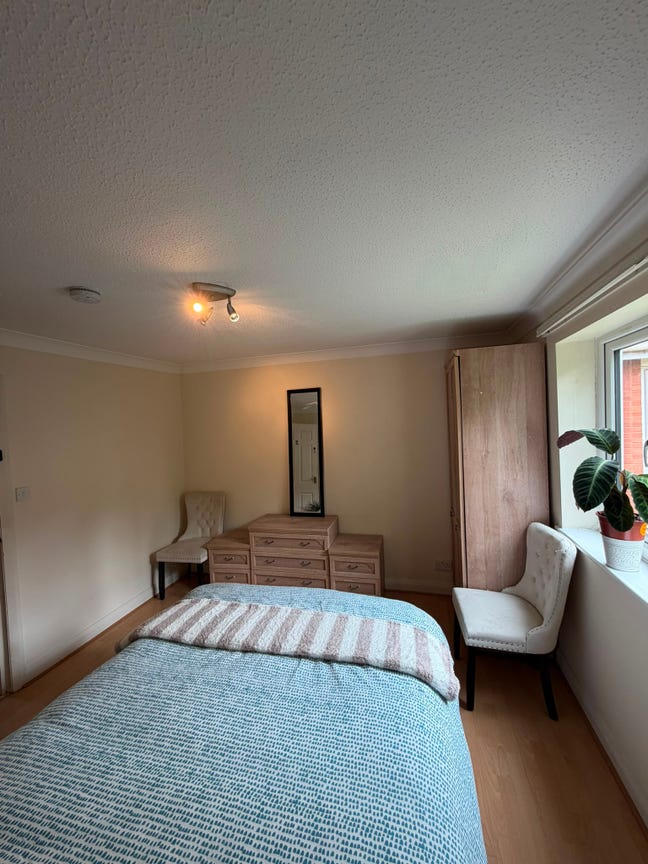 Room Available for Rent Main Photo