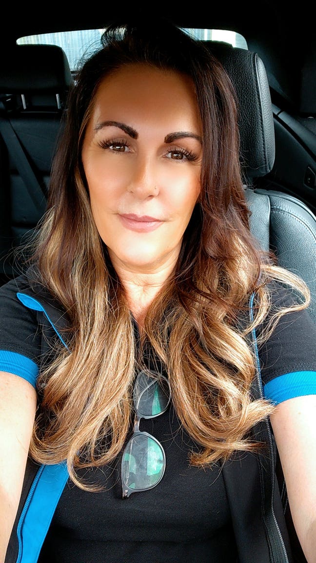Professional Female seeks a double room Main Photo