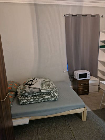 Ensuite Double Room Available in Salford Main Photo