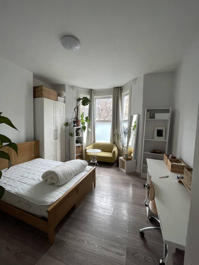 Gorgeous Room in Finsbury Park Available from July Main Photo