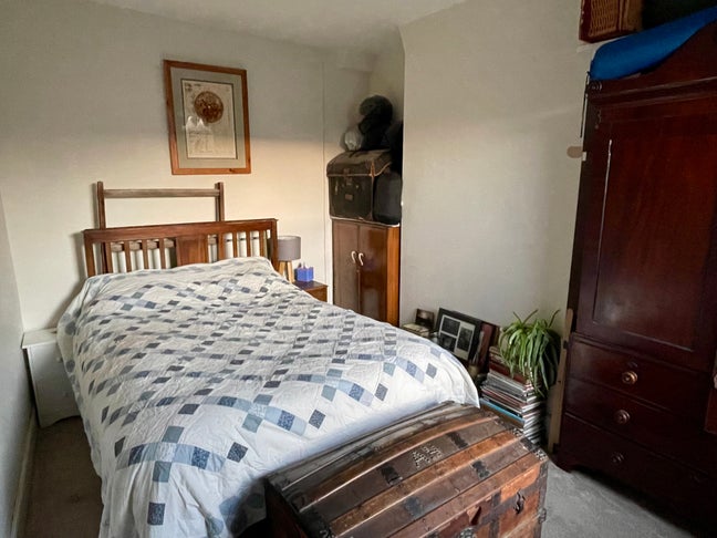 Short term let, Double room, close to city centre Main Photo