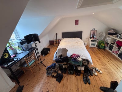 Double Room private balcony  Main Photo
