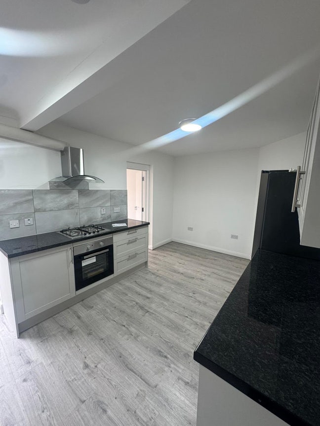 Double Rooms Hayes Main Photo
