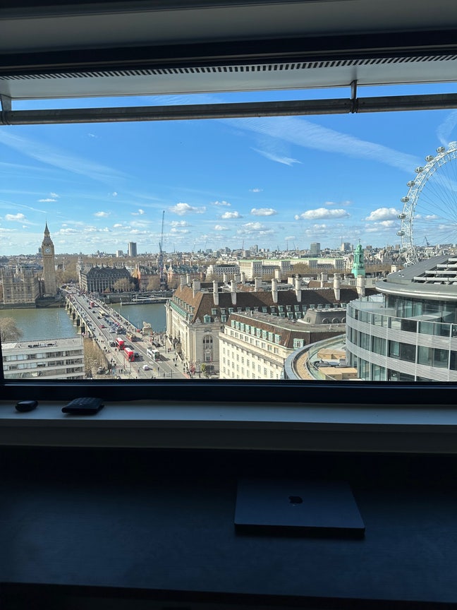 Urbanest Studio-Big Ben London Eye View Main Photo