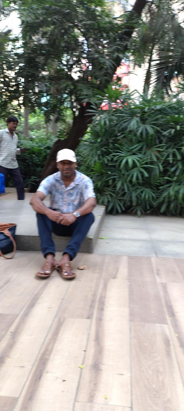 42 years old Male seeks a single or double room Main Photo