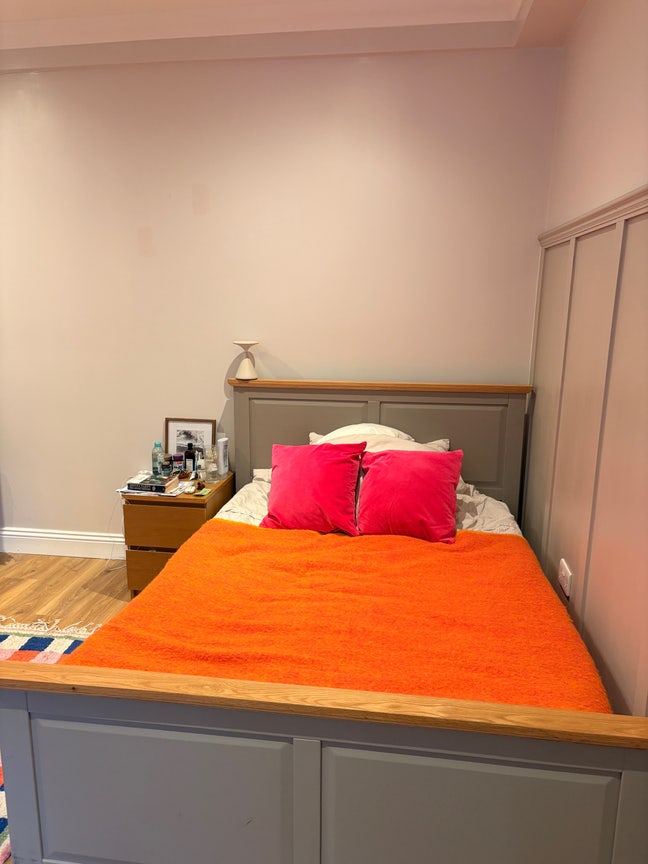 Double room in Stoke Newington &pound;1000/month + bills Main Photo