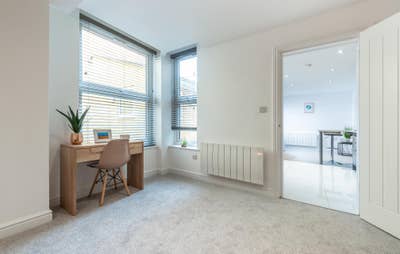 ✨ Stylish 1 Bedroom Apartment in Stonemason Court  Main Photo