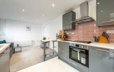 Striking Central 1 Bedroom Apartment in PE1  Main Photo