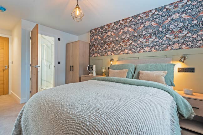 ✨ Brand New Professional House Share from &pound;675 ✨ Main Photo
