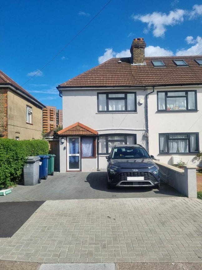 2 Bed Flat, Goldsmith Avenue, NW9 Main Photo