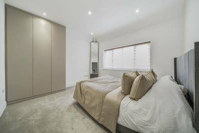 Luxurious House and rooms available in Ruilsip Main Photo