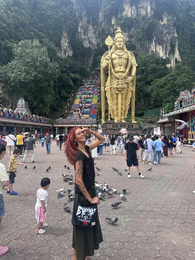 Seeking a double room for long term stay! Main Photo