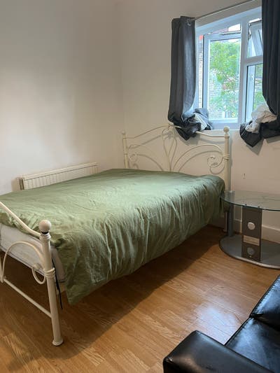 Double Room Available – N9, London /bills included Main Photo