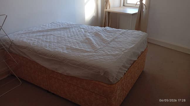 Double Bedroom Available at Leith Main Photo