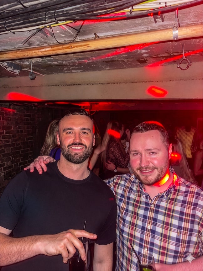 Looking for a Room in a 2 bed share Main Photo