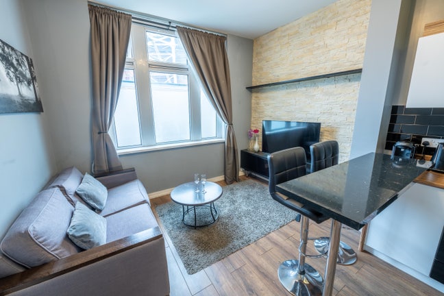 One bedroom Apartment in the City Center Main Photo
