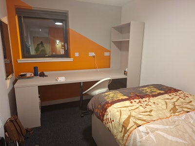 Summer Sublet next to Kelvingrove Parc Main Photo