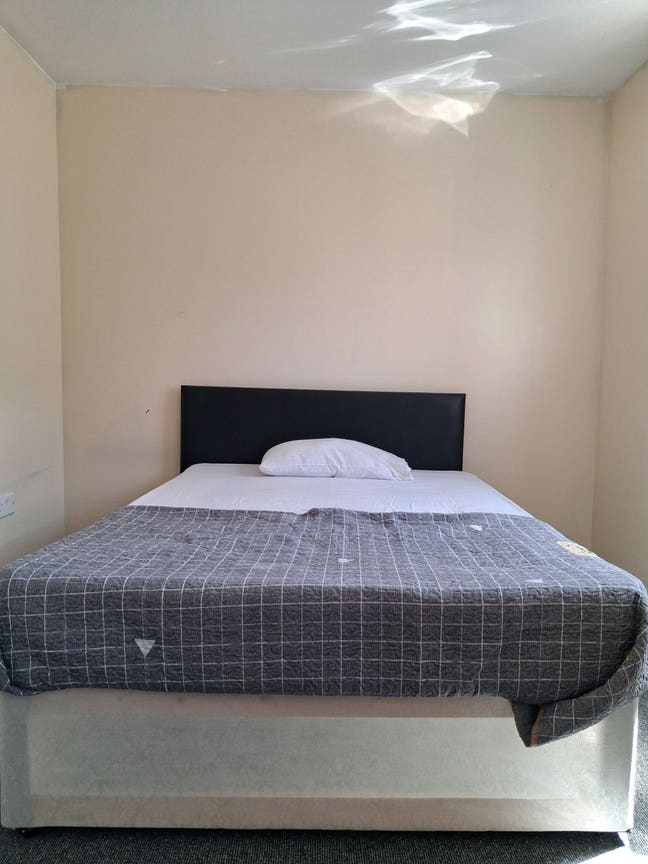 Double Room to Rent – IG11 9Fd Main Photo