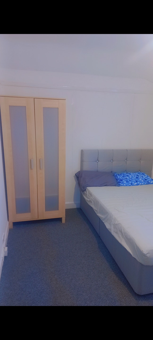 Double Room. Furnished  Main Photo