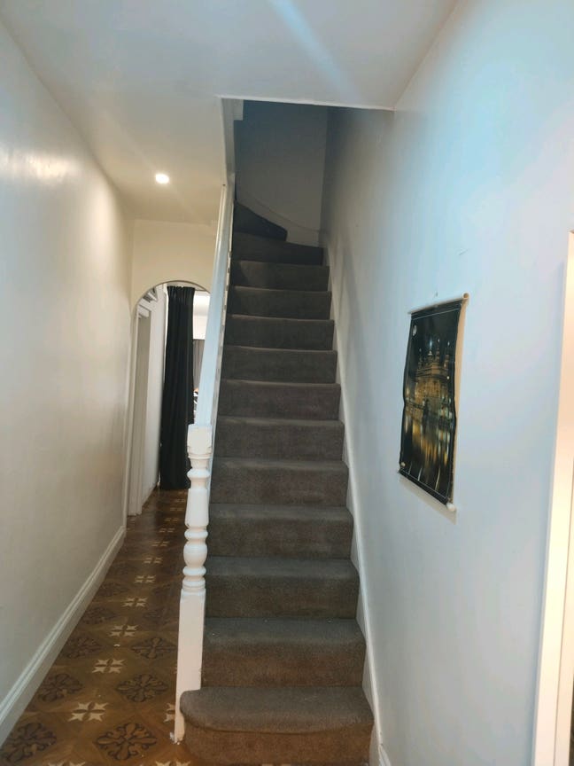 Spacious Double Room for Rent – Ilford / Barking A Main Photo