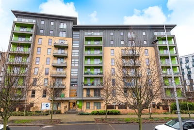 Ensuite Room in New Build, 5min walk to Park Royal Main Photo