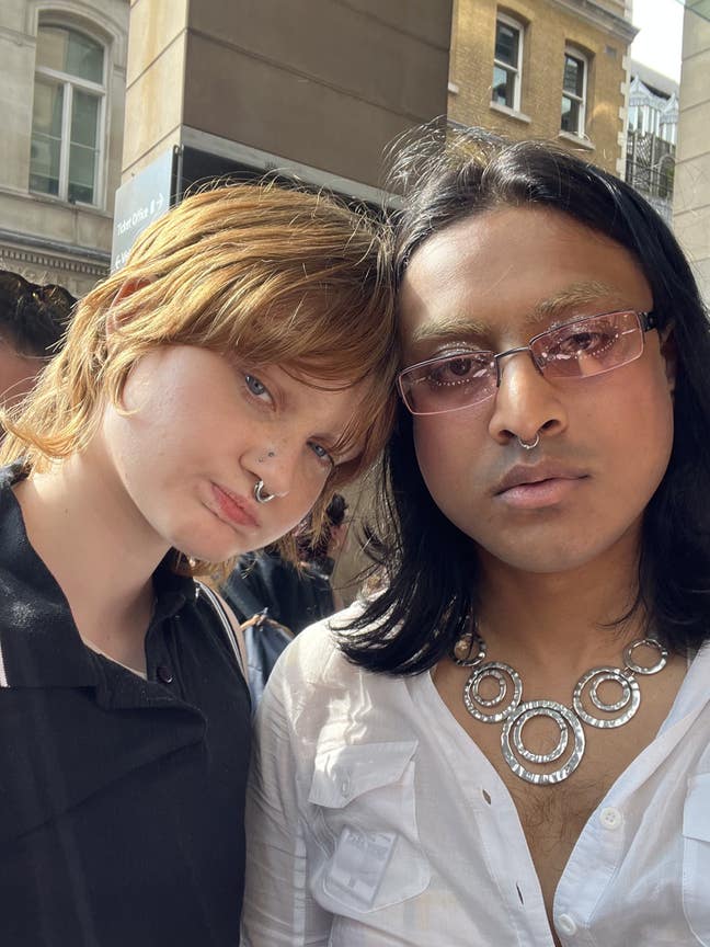 Queer couple looking for a room in East London Main Photo