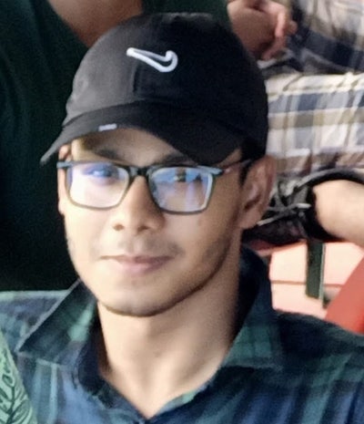 Recent graduate looking for someone to rent with Main Photo