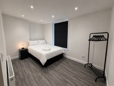 Modern Rooms | Bills Inc | Fast WiFi | FreeParking Main Photo