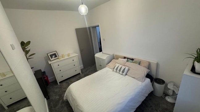 ✨🏡 Beautiful Rooms Available in Maida Hill Main Photo