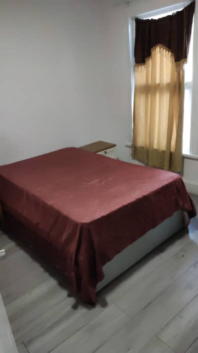 Lovely Room to Rent Main Photo