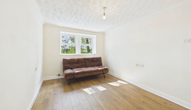 Temporary double room available  Main Photo
